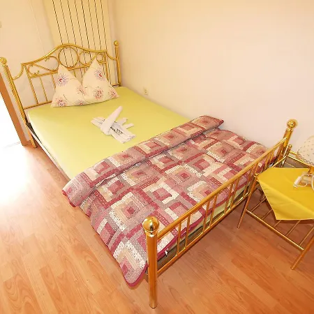 Mato 1488 Apartman Pula