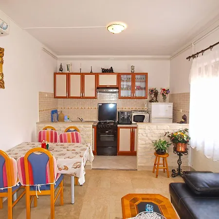 Mato 1488 Apartman